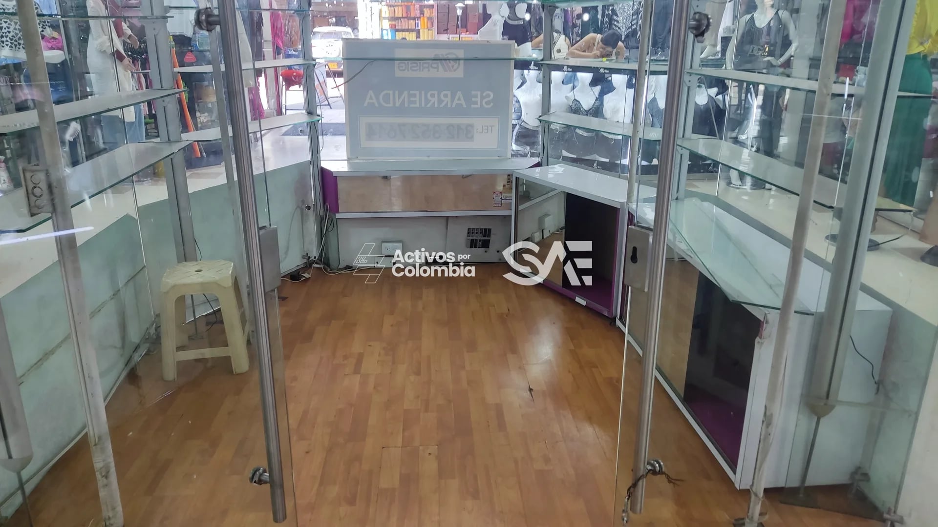 LOCAL COMERCIAL en Venta - Bogota, D.C., Bogota D C - 4